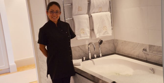 Bath Butler_Grand Hôtel