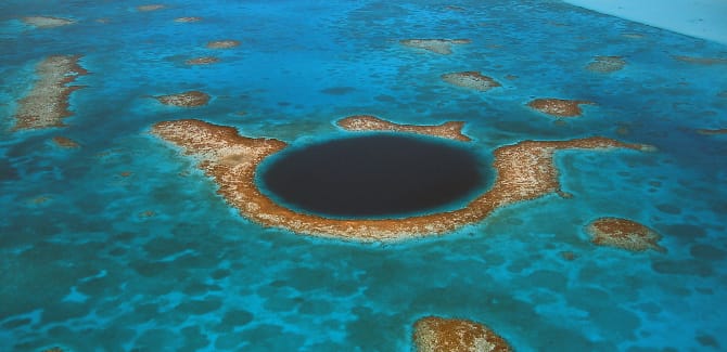 Blue Hole_Lighthouse Reef_Belize