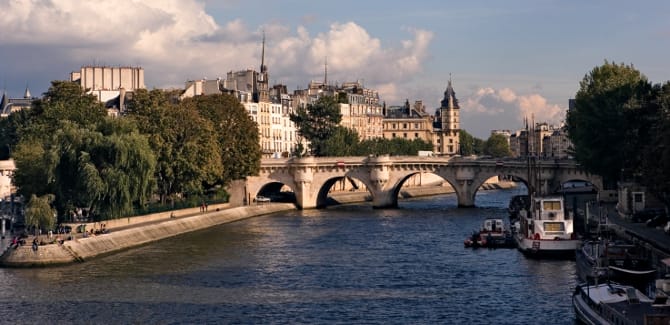 La-Seine_Paris