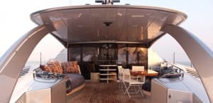 Superyachten Adastra, akterdäck