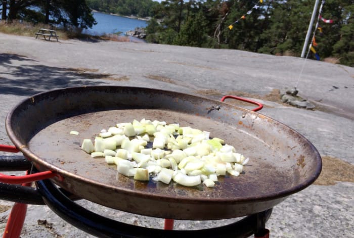 Paella - lök och vitlök