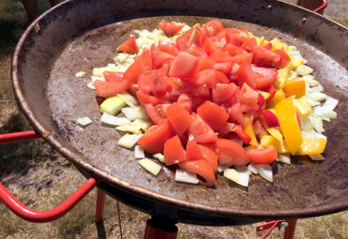 Paella - tomater och paprika