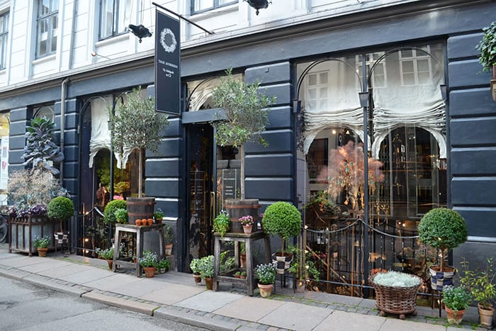 Tage shop front