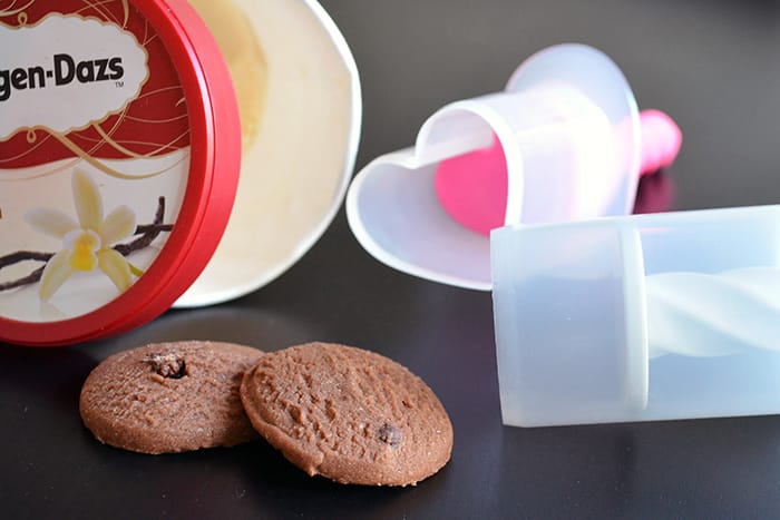 Cake Cutter