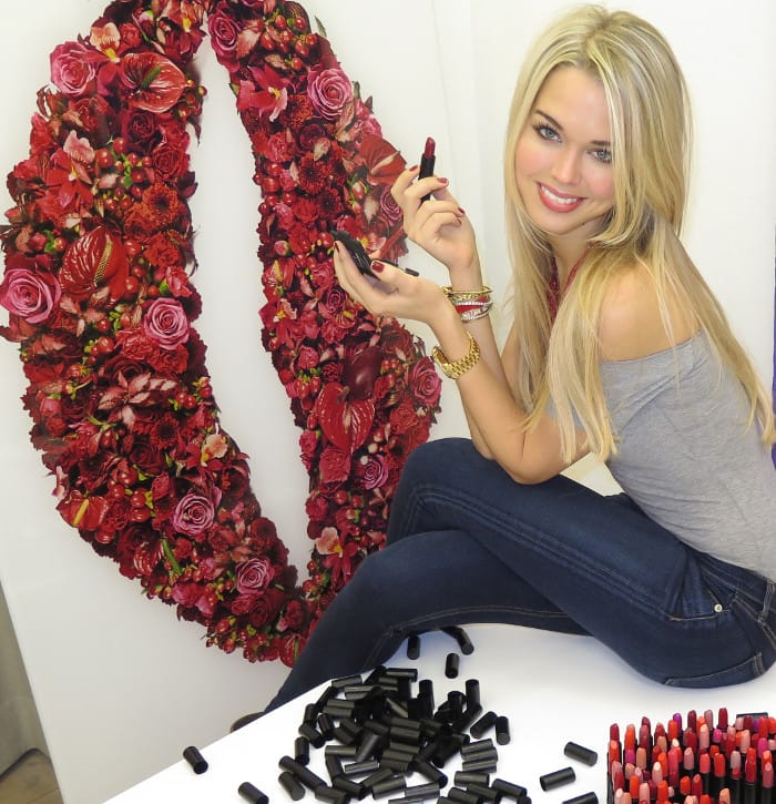 Clara Hallencreutz för GlossyBox_700