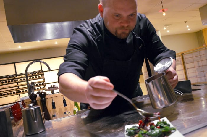 Teppanyaki_Christer lägger upp Reninnanlåret
