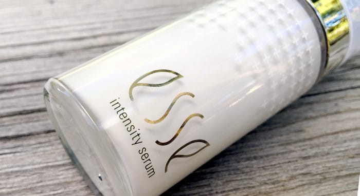 esse organic skincare Plus_Serum_bottle