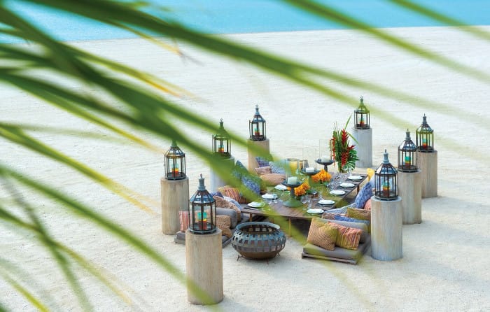 Beach setting_Four Seasons