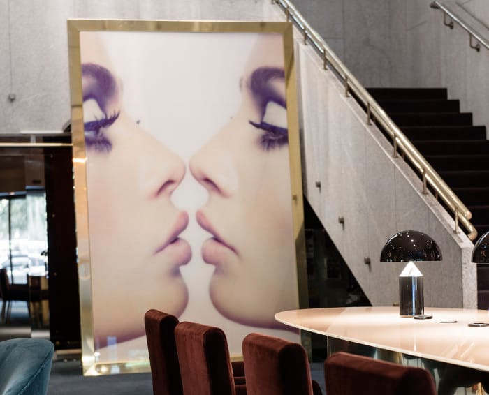 Scandic Anglais_lobby_tavla