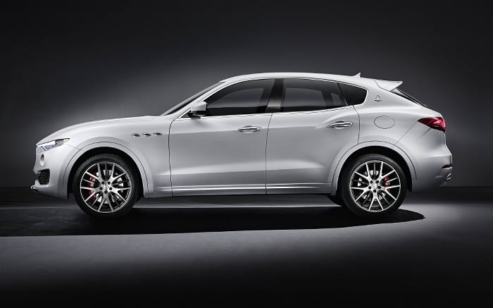 Maserati_Levante_side