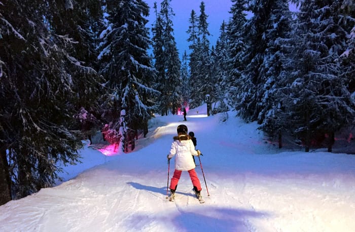 Trollskogen_9_kvällskidåkning_trollskogen hundfjället
