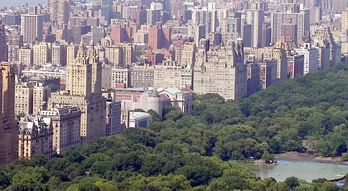 Upper West Side_New York_The Dakota_Central Park