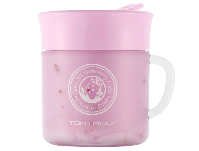 latte-art-milk-strawberry-latte-cream-in-scrub