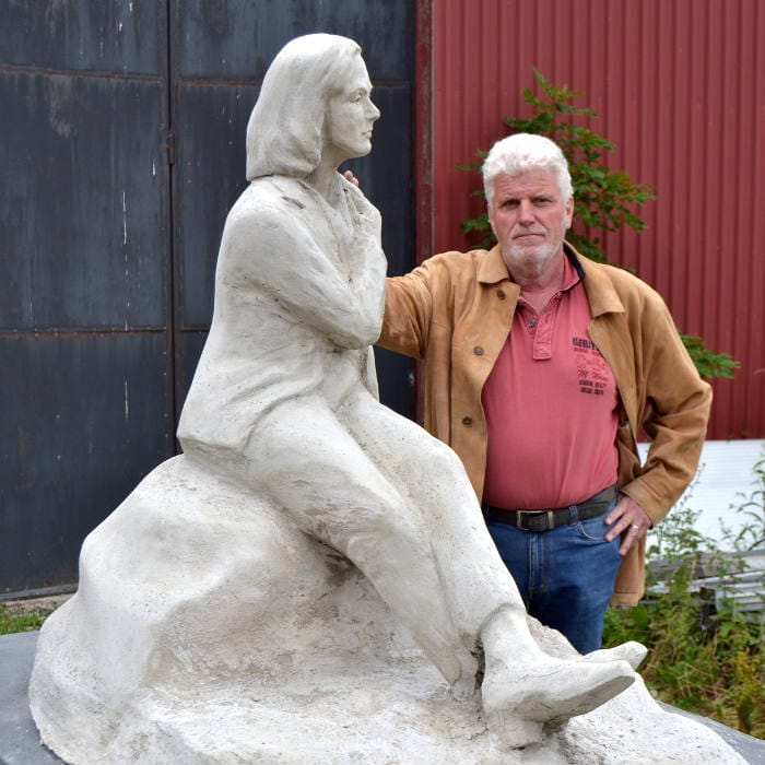Greta_Garbo_statue_of_integrity_jon_leifsson_fotografiska_INTEXT