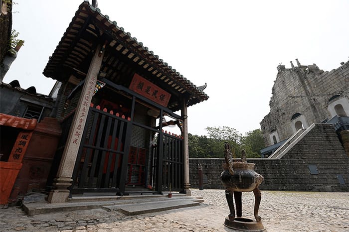 macao na-tcha-templet